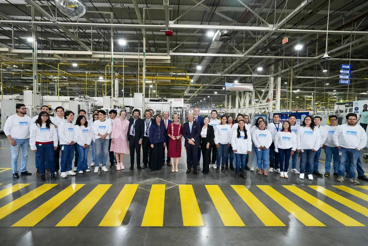 General Motors invertirá mil millones de dólares en México; producirá 80 mil vehículos en Coahuila