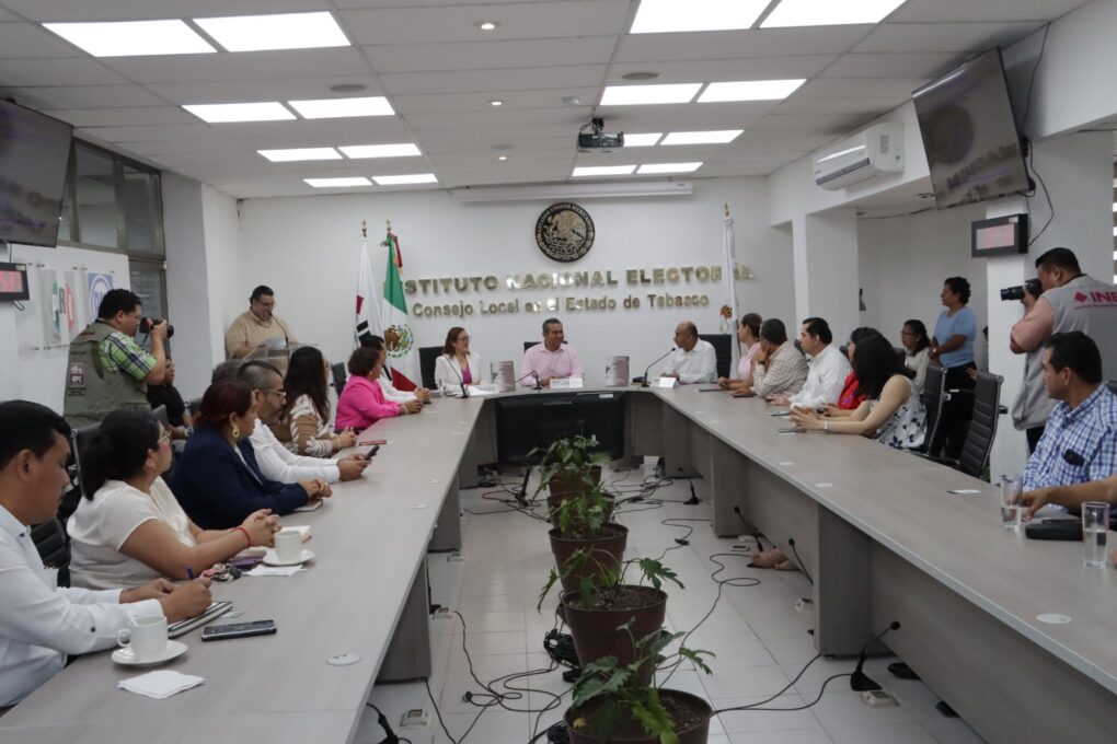 Presentan Memoria Gráfica y Documental del Proceso Electoral Concurrente 2023-2024 en Tabasco