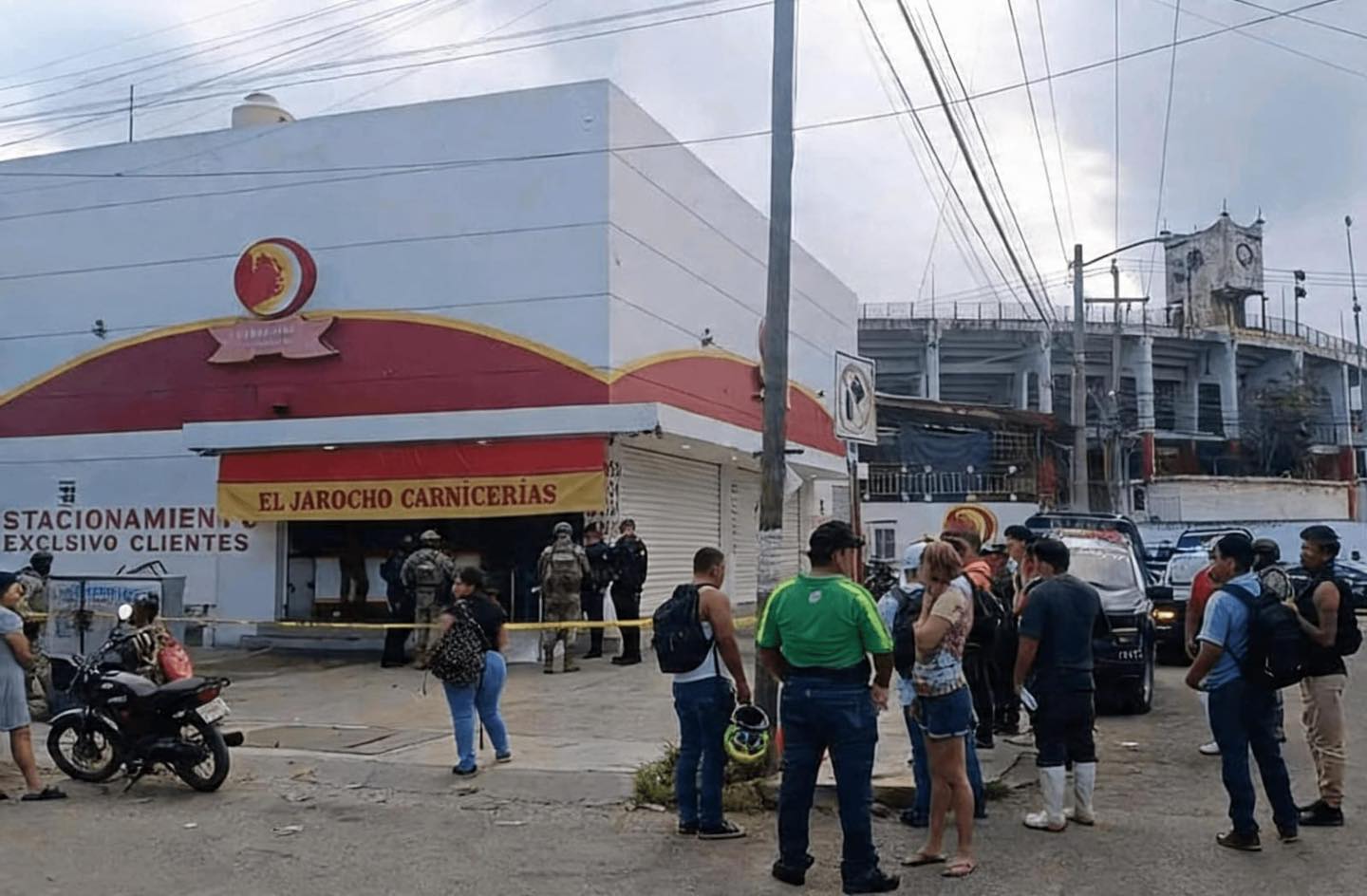 Ejecutan a joven dentro de carnicería en Villahermosa; Fiscalía ya investiga
