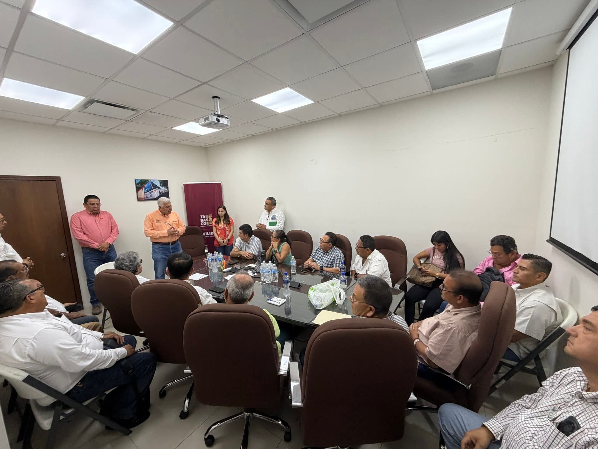 Movilidad y transportistas avanzan en análisis tarifario para el transporte público en Tabasco