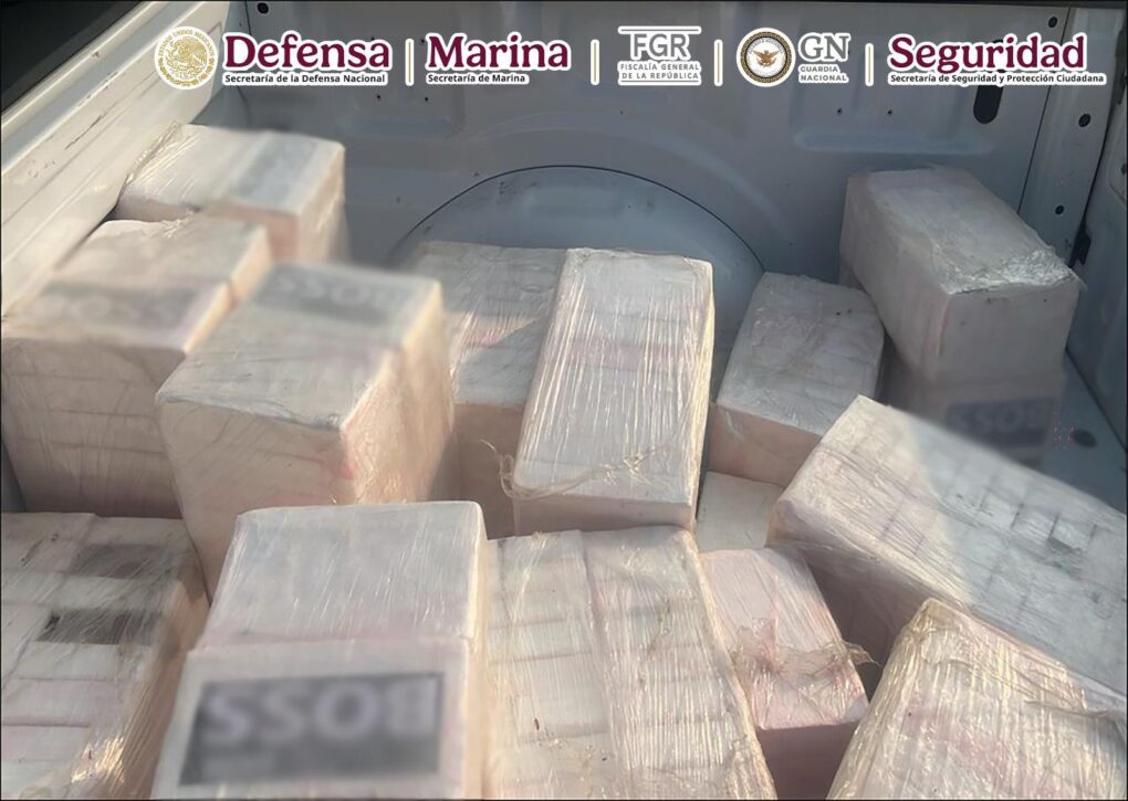 Detectan avioneta clandestina con más de media tonelada de cocaína en Oaxaca