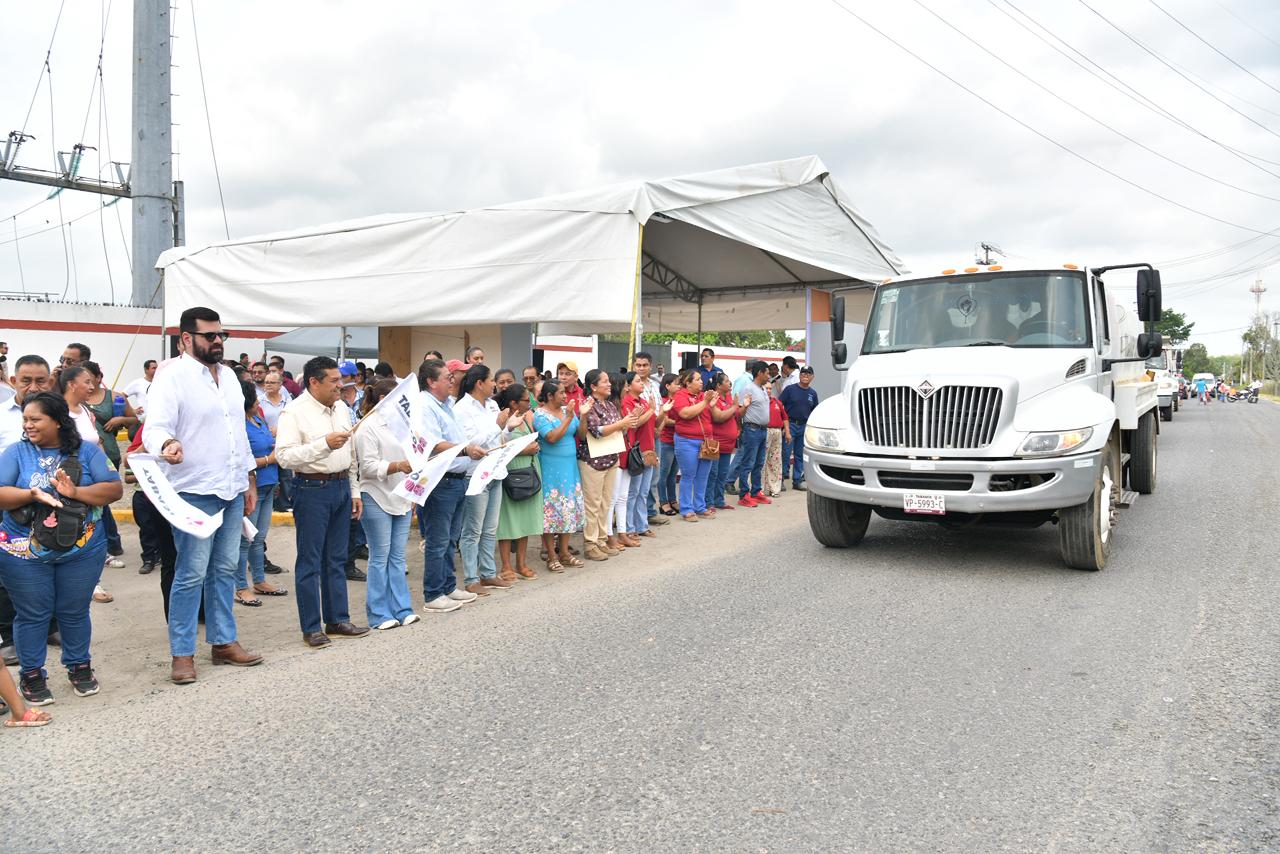 Gobernador pone en marcha obras carreteras en Comalcalco y Cunduacán con inversión histórica