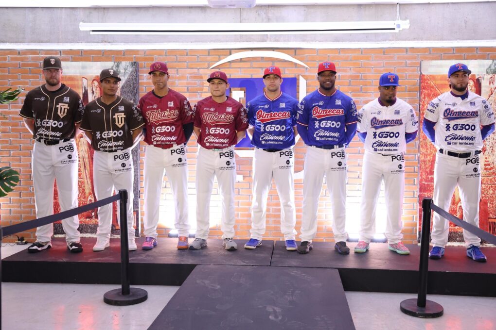 Olmecas de Tabasco presentan sus nuevos uniformes para la temporada 2026 de la LMB