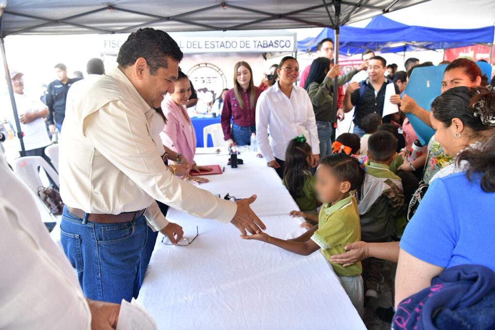 Anuncia Javier May construcción de puente entre Comalcalco y Paraíso para 2027…
