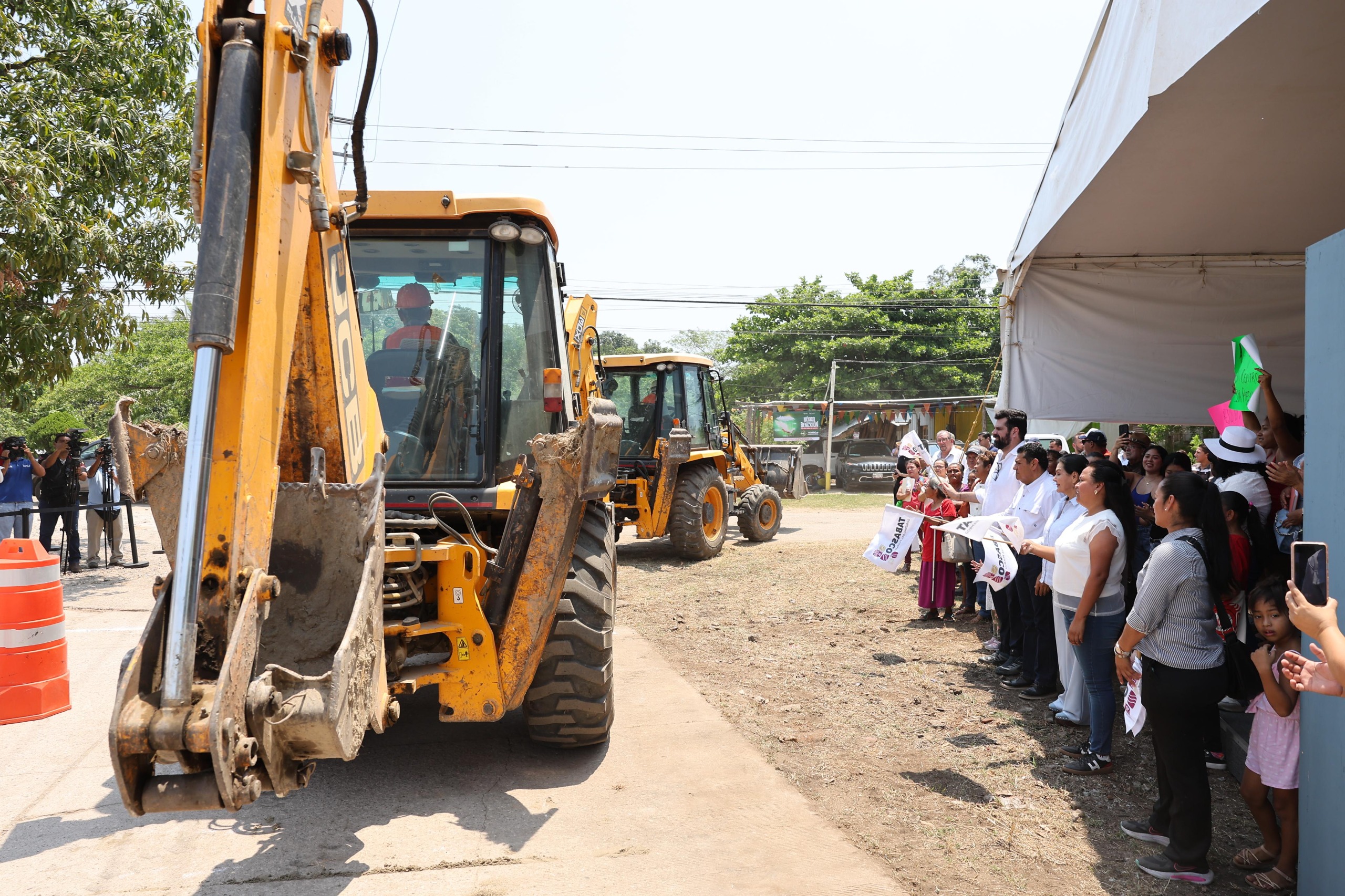 Arranca modernización de calle La Paila en Playas del Rosario, Centro; acabará con años de aguas negras y riesgos sanitarios…