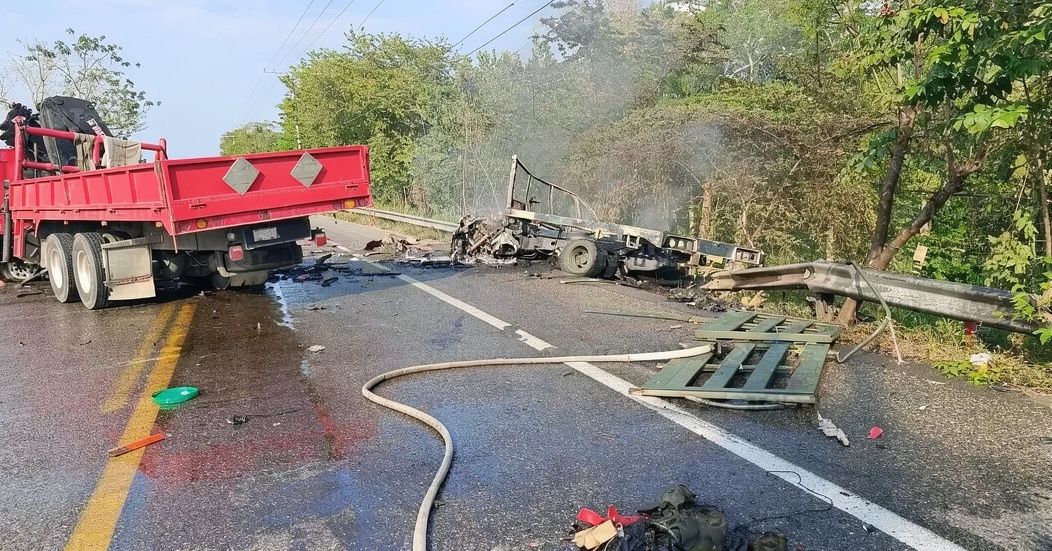 Accidente en carretera Frontera–Ciudad del Carmen deja tres militares muertos y varios lesionados