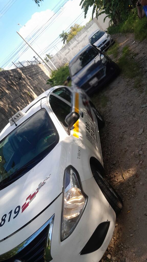 Localizan taxi 819 en colonia Miguel Hidalgo; continúa desaparecido el conductor