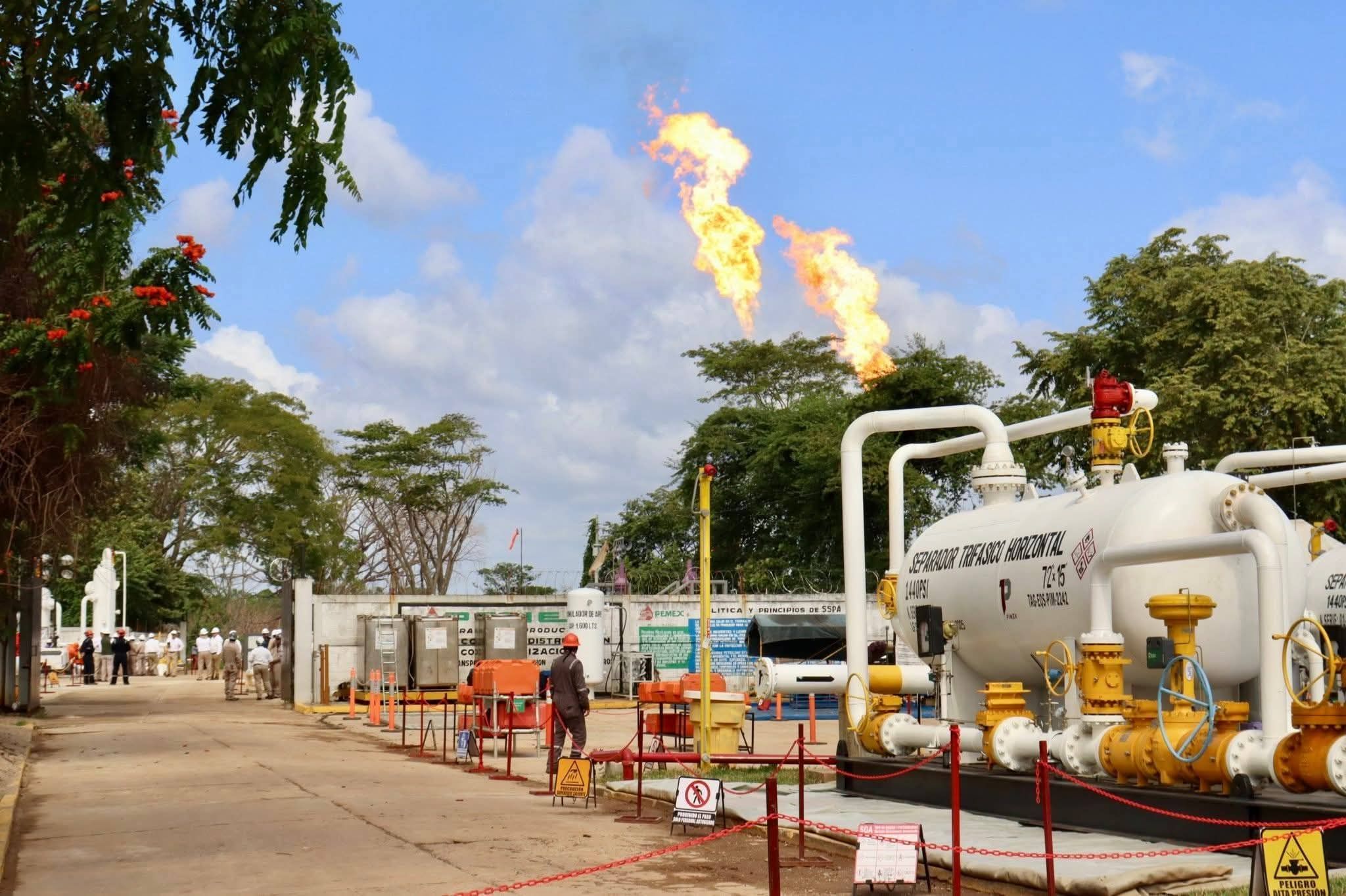 Pemex realizará corrida de limpieza en ducto entre Ciudad Pemex y Nuevo Pemex