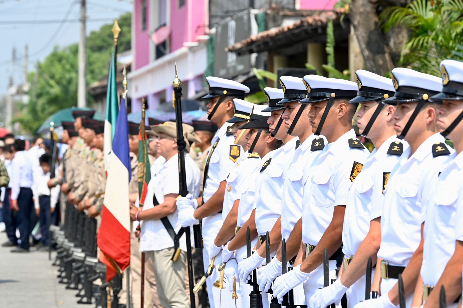 Legisladores asisten a conmemoración del aniversario de la Batalla de Camarón en Veracruz