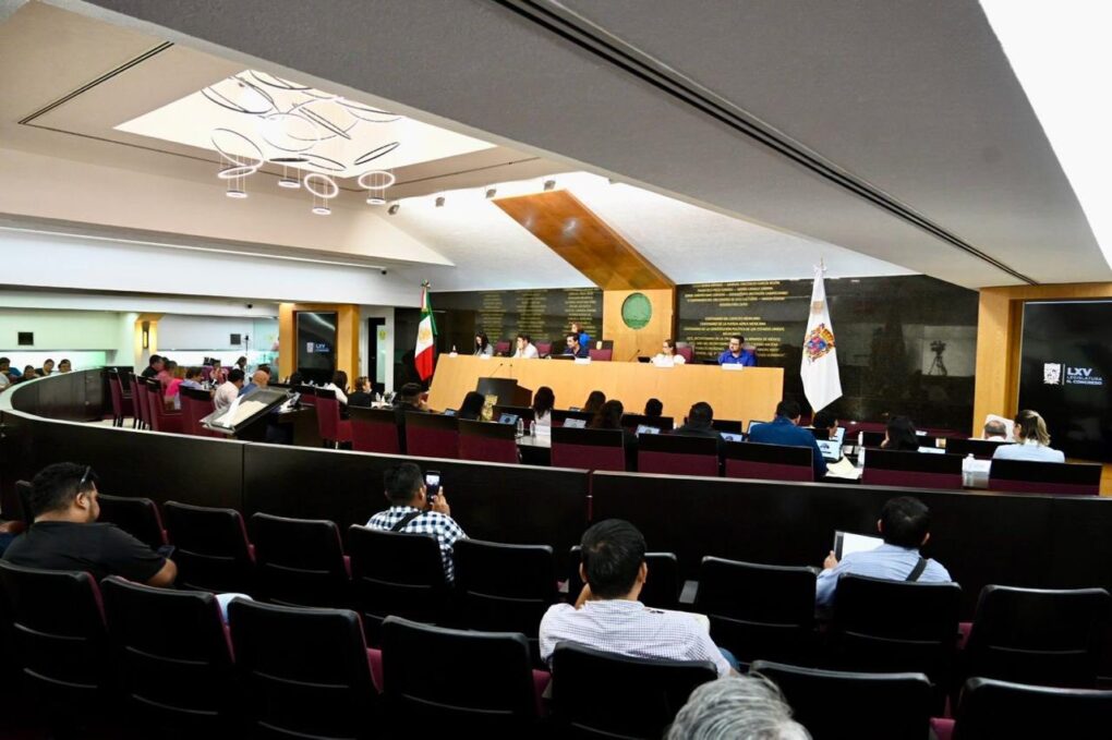 Aprueba Congreso de Campeche exhorto sobre uso limitado de celulares en escuelas