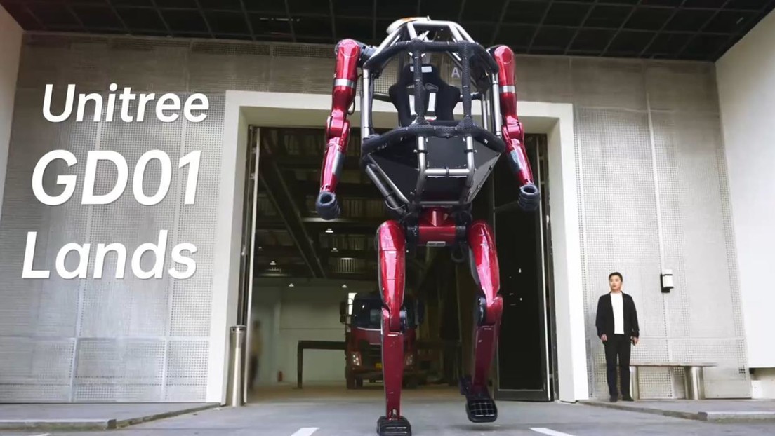 Tecnología futurista: presentan en China robot gigante para uso civil