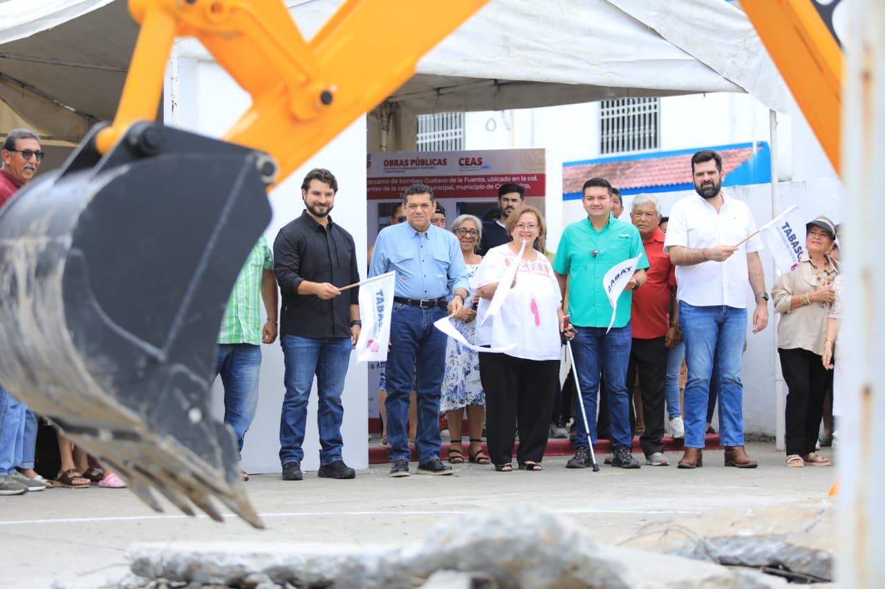 Comalcalco se transforma: Javier May entrega y pone en marcha obras camineras y rehabilitación de cárcamos…