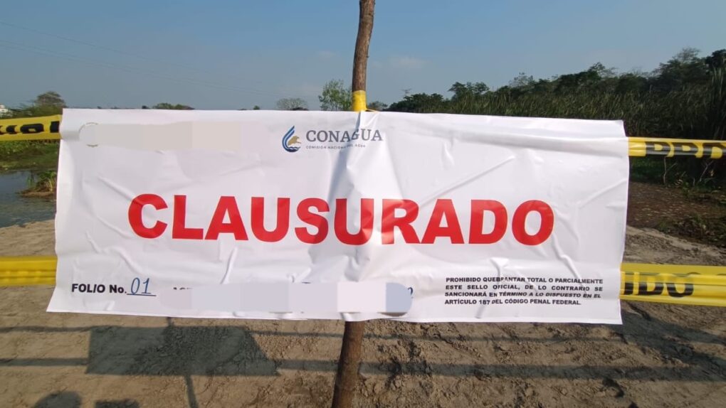 Comisión Nacional del Agua frena extracción ilegal de arena en Jalpa de Méndez