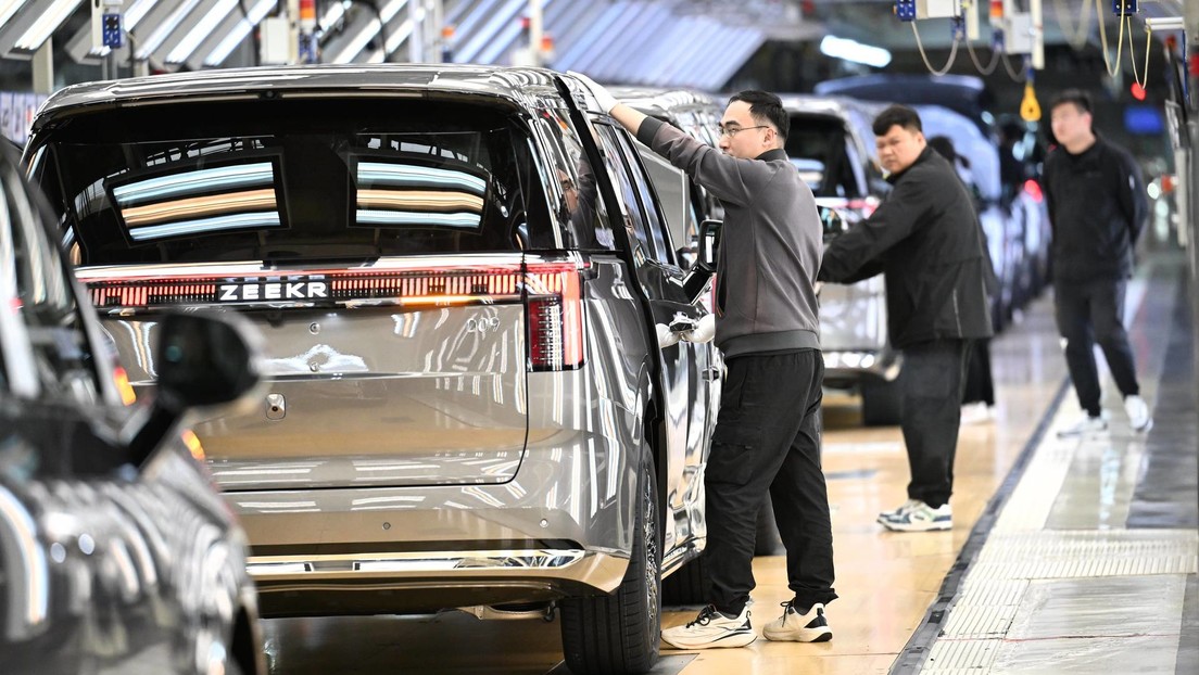Legisladores de EE.UU. califican autos chinos como amenaza estratégica