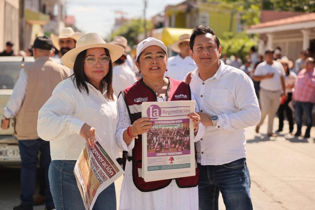 Brigadistas de Morena realizan recorrido casa por casa en Macuspana